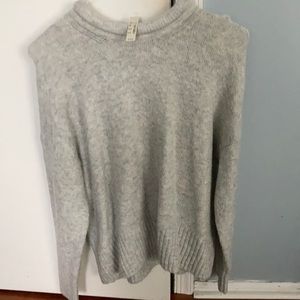 Great madewell sweater. Never worn!